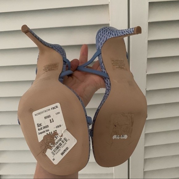 NEW Steve Madden size 8 Blue Strappy Crocodile Print Stiletto Heels - Picture 4 of 5